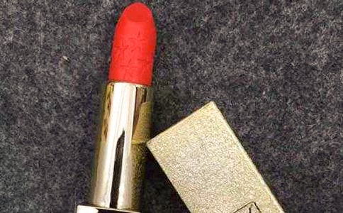 朋友圈曬口紅文案