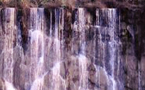 �S�����ٲ�����һƬȺɽ�h(hu��n)���Ĺȵ���x����(x��)����