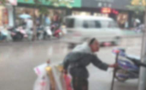 拾荒老人作文(錦集14篇)