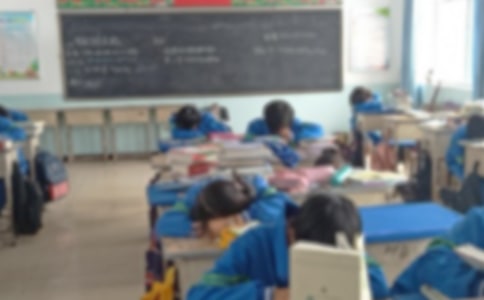 �����t���zӑ��